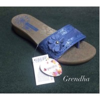 Сланцы женские Grendha Classic